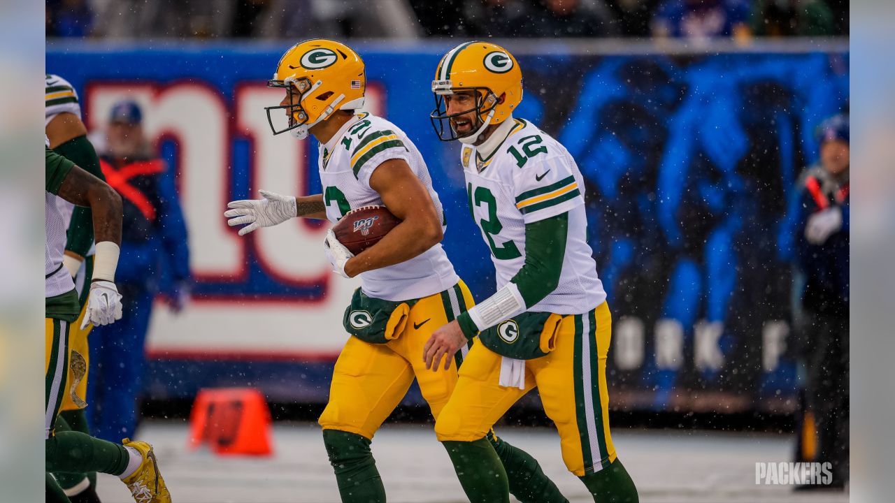 Rodgers throws 4 TDs, Packers beat skidding Giants 31-13