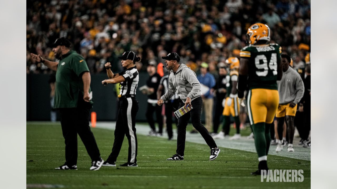 Christian Watson finds end zone on 1-yard touchdown