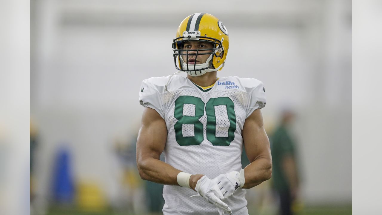 Green Bay Packers linebacker Ahmad Thomas finds birth parents