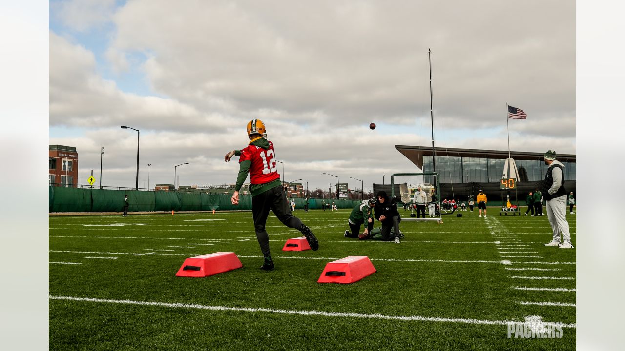 Green Bay Packers - There's no place like home & there's no rivalry like  this one. Week 2 at Lambeau Field 