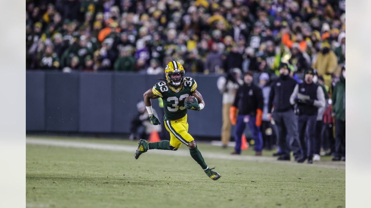 Game notes: After breaking his own record, Davante Adams still hungry for  more history