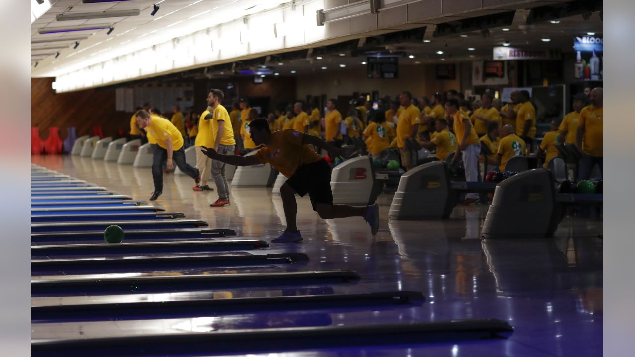 Packers Give Back Celebrity Bowling Event raises over $60,000 for NWTC  College Comeback Program