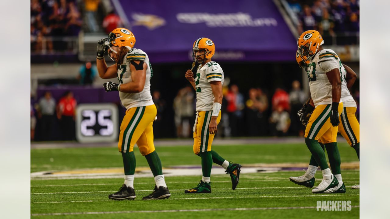 Vikings at Packers score, takeaways: How Green Bay nearly blew a 21-0 lead  but escaped with a win 