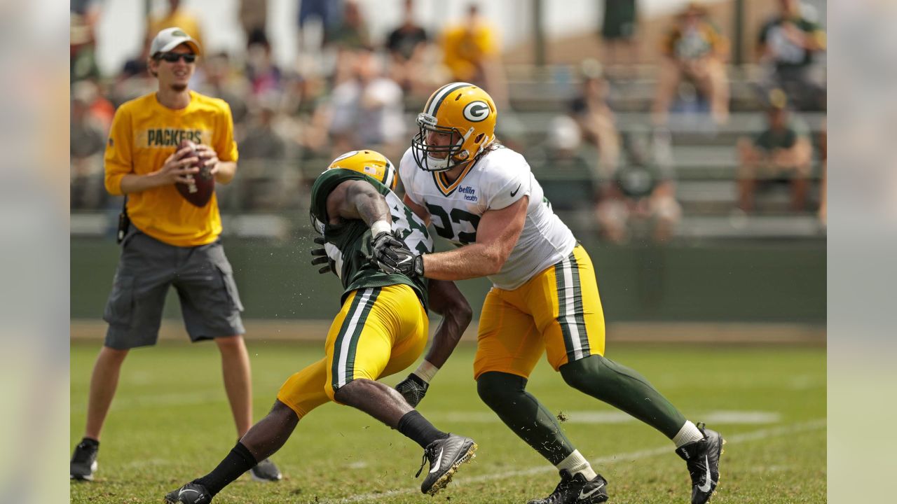 Green Bay Packers linebacker Oren Burks times snap perfectly for  lightning-quick sack