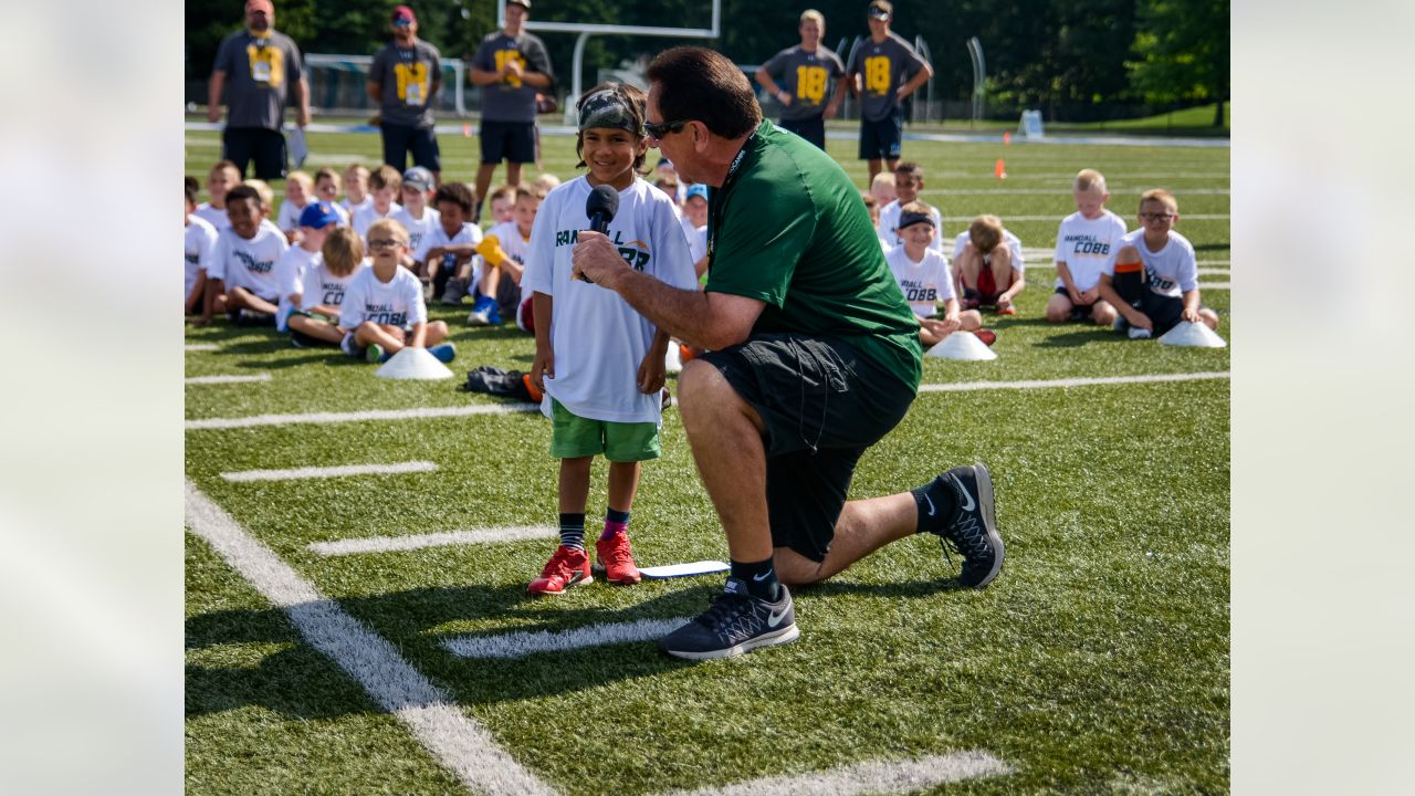 Randall Cobb hosts Football ProCamp in Green Bay