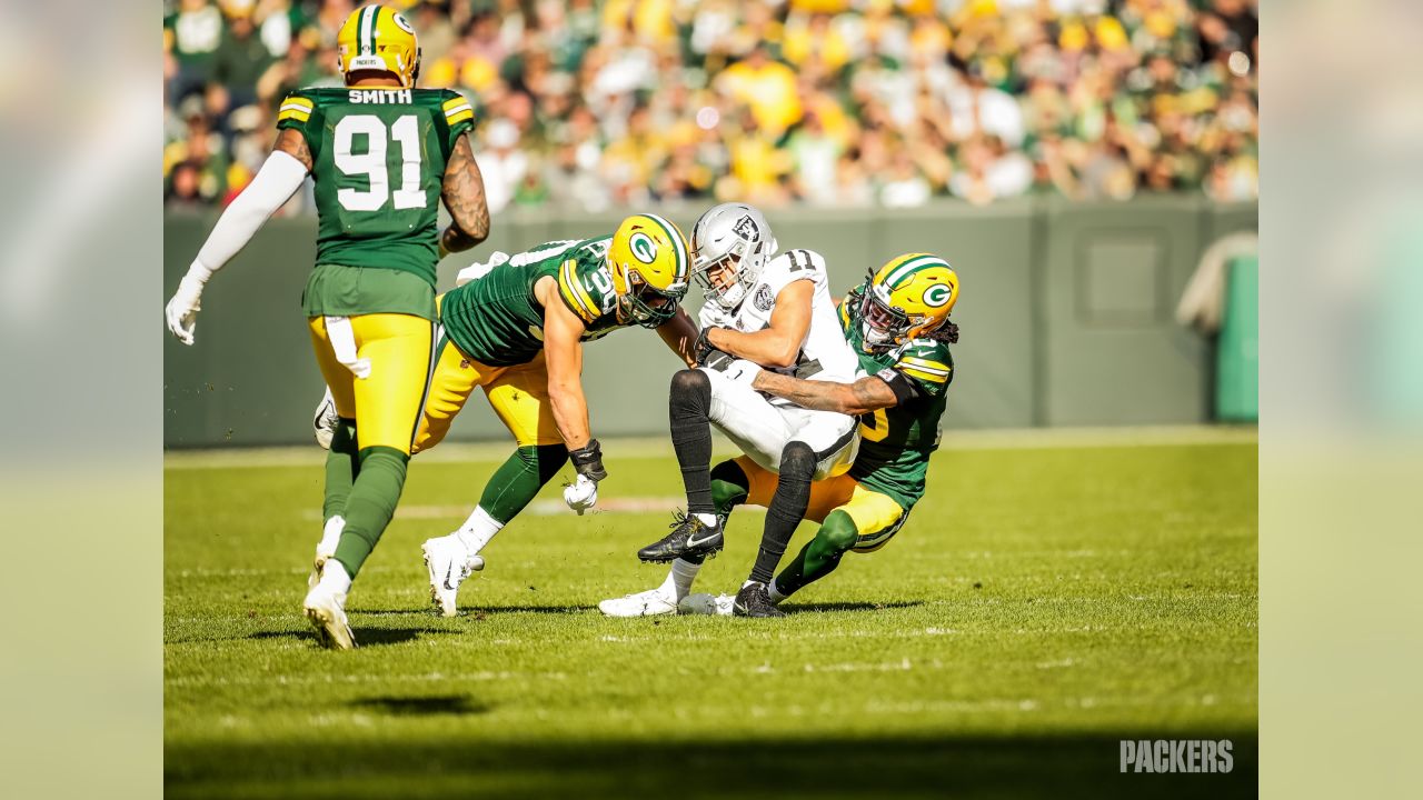 Blake Martinez's hustle, defense's goal-line stand lift Packers