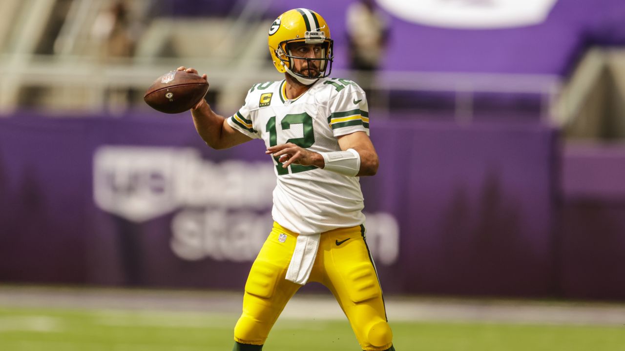 A QB's best friend: Aaron Rodgers happy LT David Bakhtiari re-signed - ESPN  - Green Bay Packers Blog- ESPN