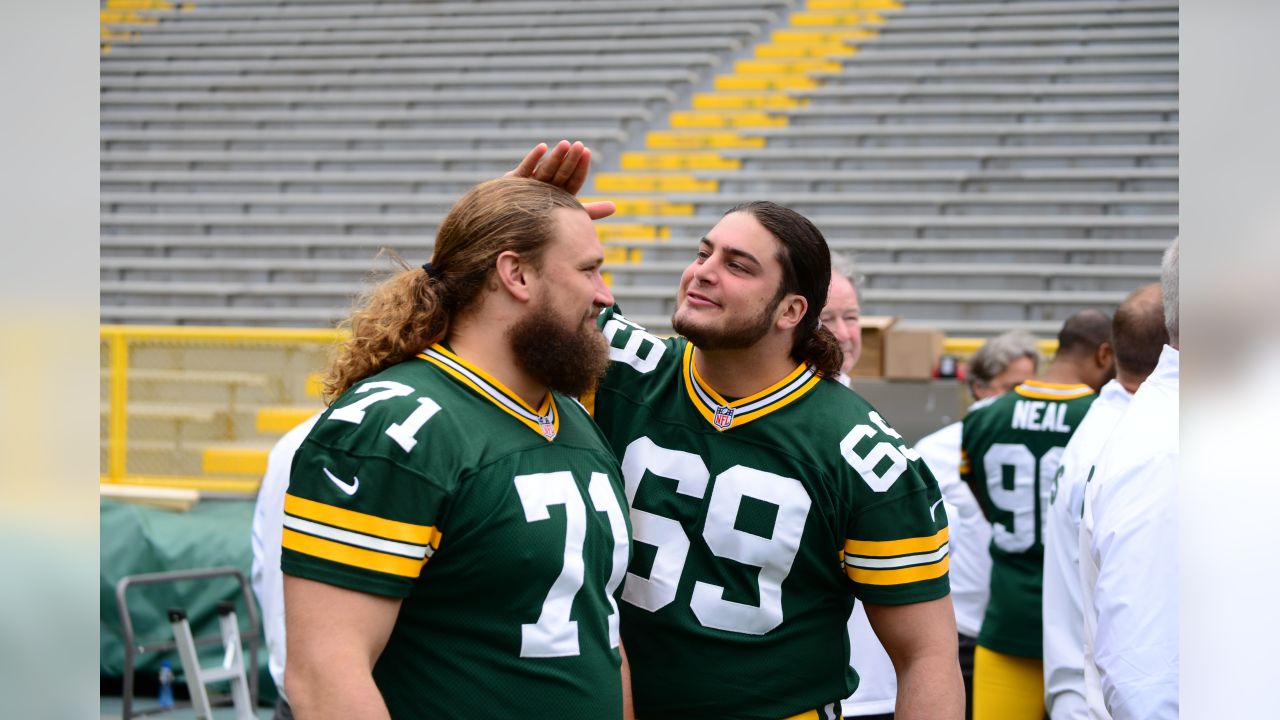 Guard Josh Sitton sends big message by signing with Packers' rivals