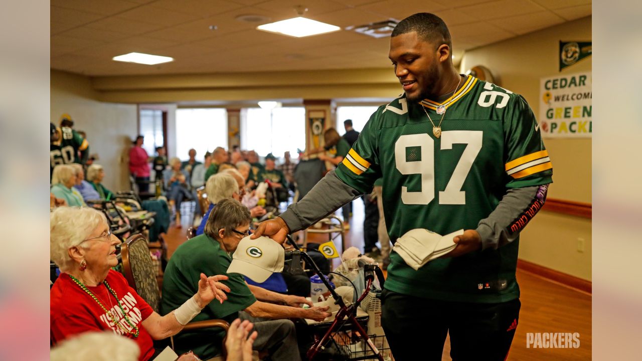 Packers hold first training camp practice, Clark signs massive contract  extension