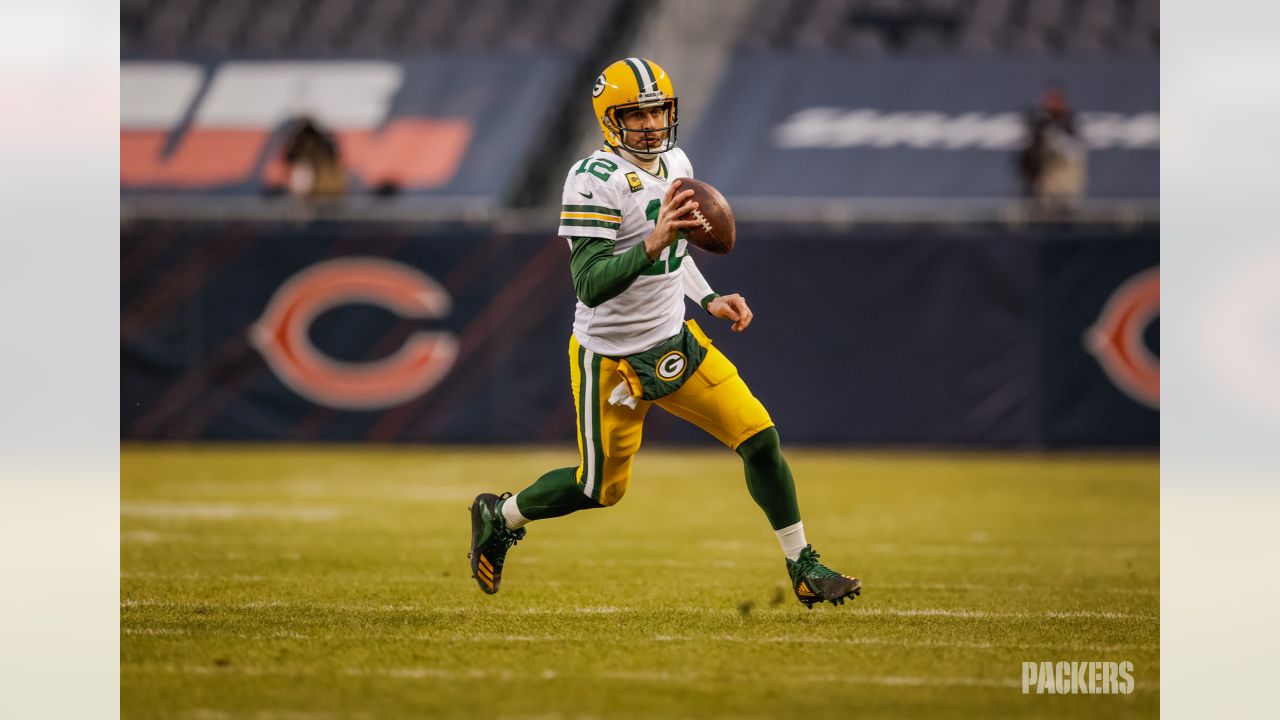 Aaron Rodgers Agrees to New Contract With Green Bay Packers: NFL Network -  Bloomberg