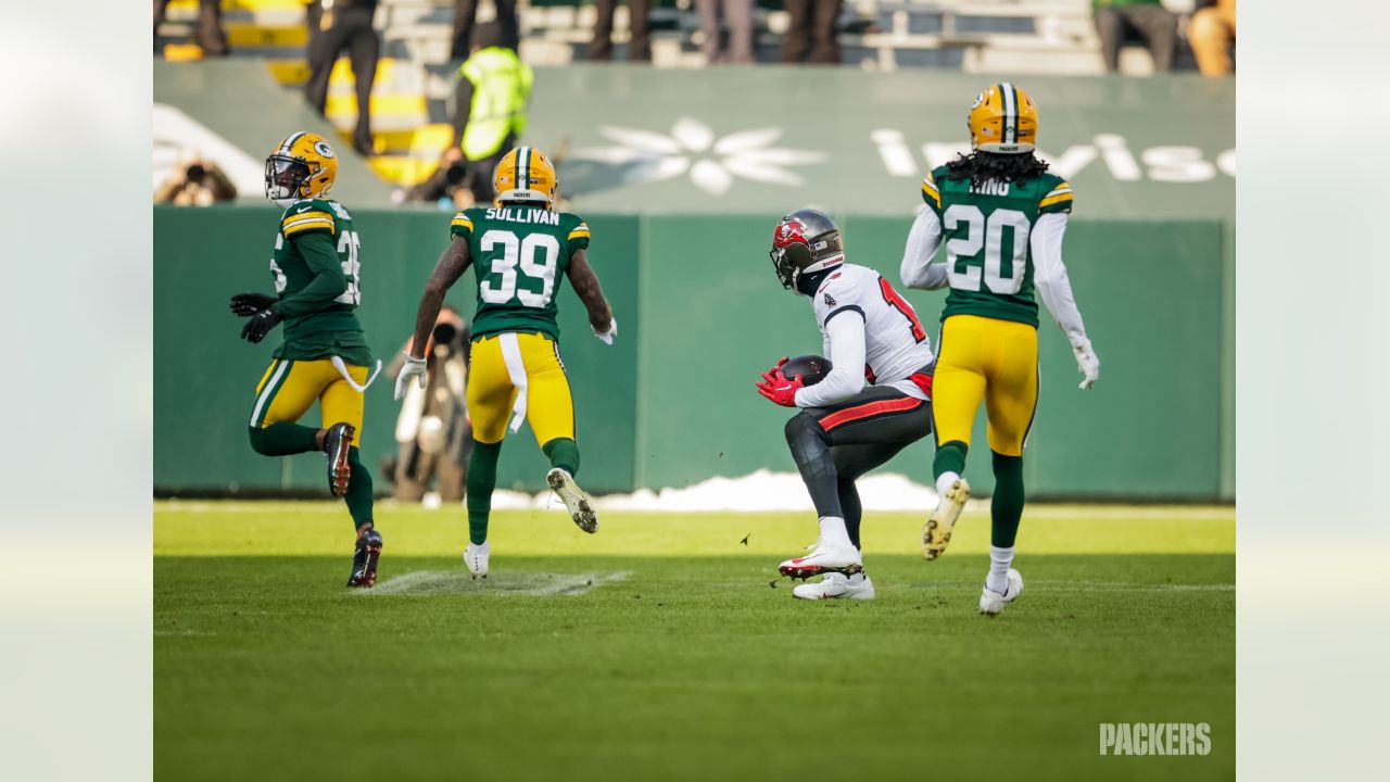 Packers' season over after 31-26 loss to Tampa Bay; Rodgers 'gutted'