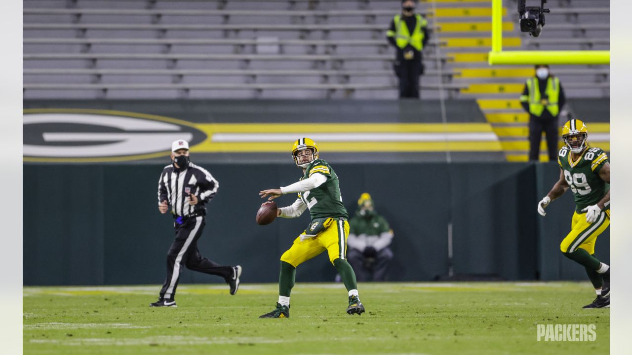 Hey, Detroit Lions: You won't beat Aaron Rodgers — and refs — on 5 FGs