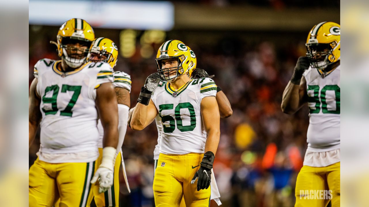 Packers, Giants star Blake Martinez made $5 million off collectables