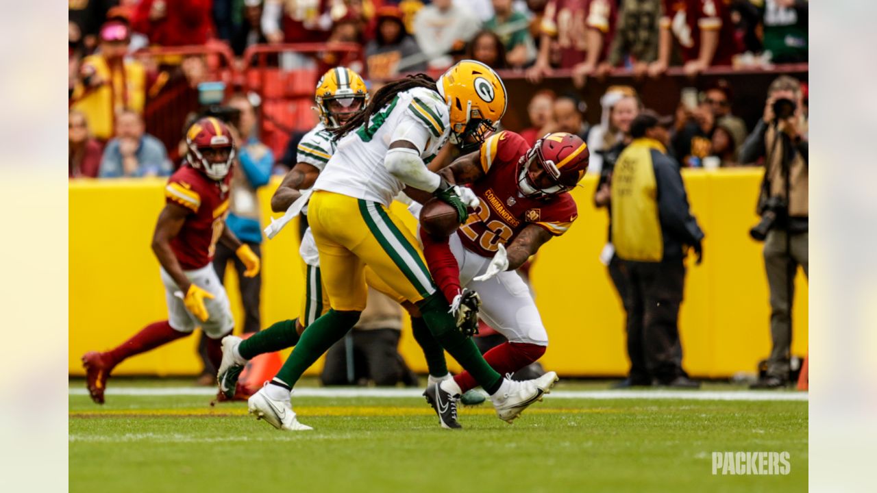 The last play of Packers-Commanders summed up a stinky NFL Sunday