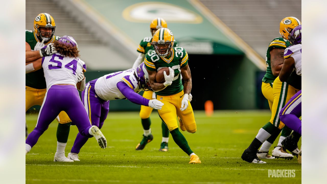 Cook's 4 TDs help Vikings knock off Packers 28-22