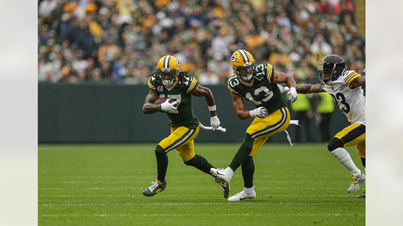 Randall Cobb shares the perks of staying at Aaron Rodgers' house