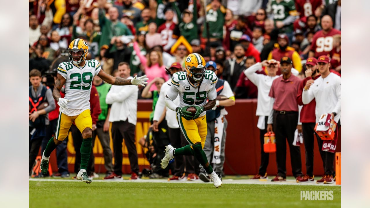 Commanders overcome bad start to upset visiting Packers and keep