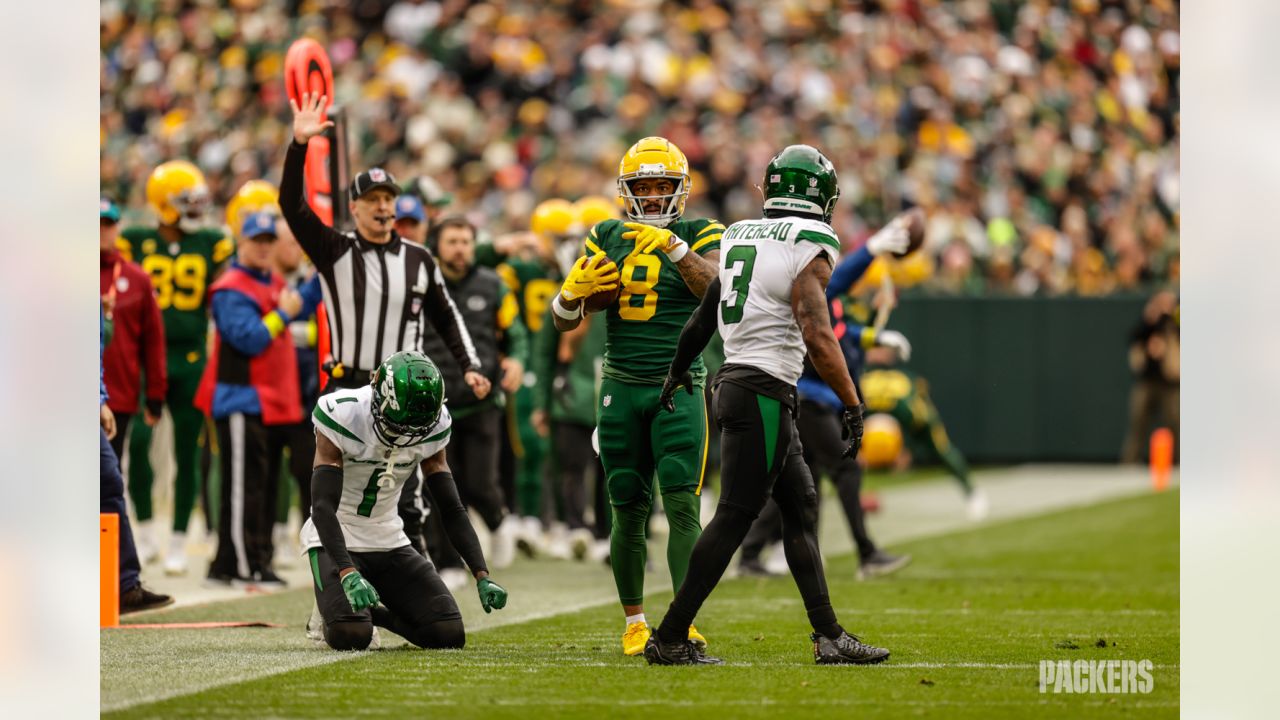 Packers' strong defensive start not enough to ground Jets