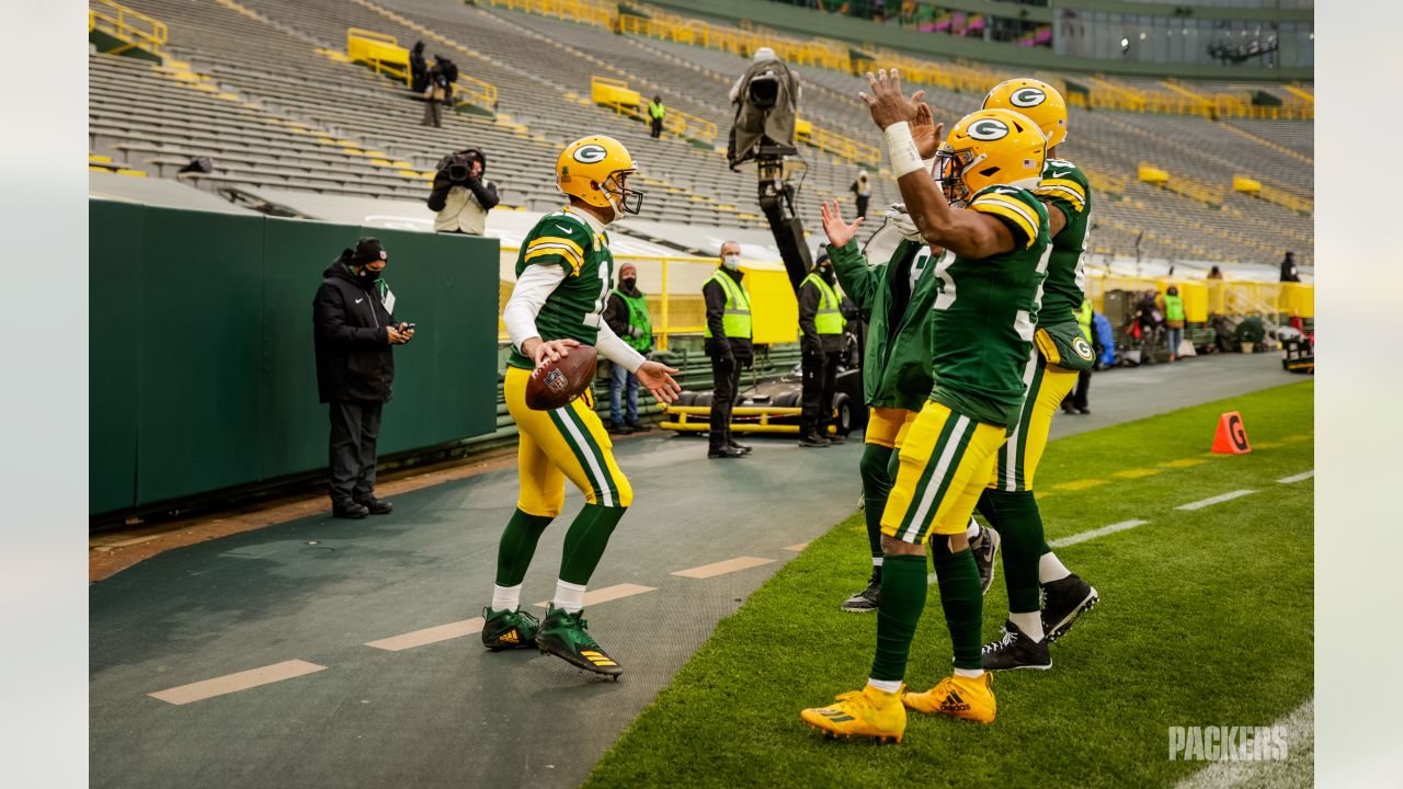 Packers fans dismayed by Lions fans at Lambeau Field, but that's