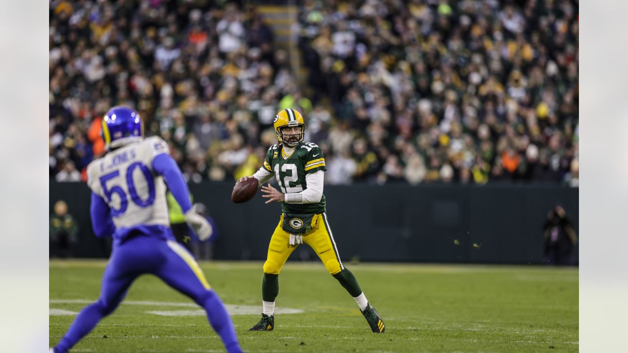 Packers vs. Rams score, takeaways: Aaron Rodgers, Green Bay lean on ground  game to remain in playoff hunt 