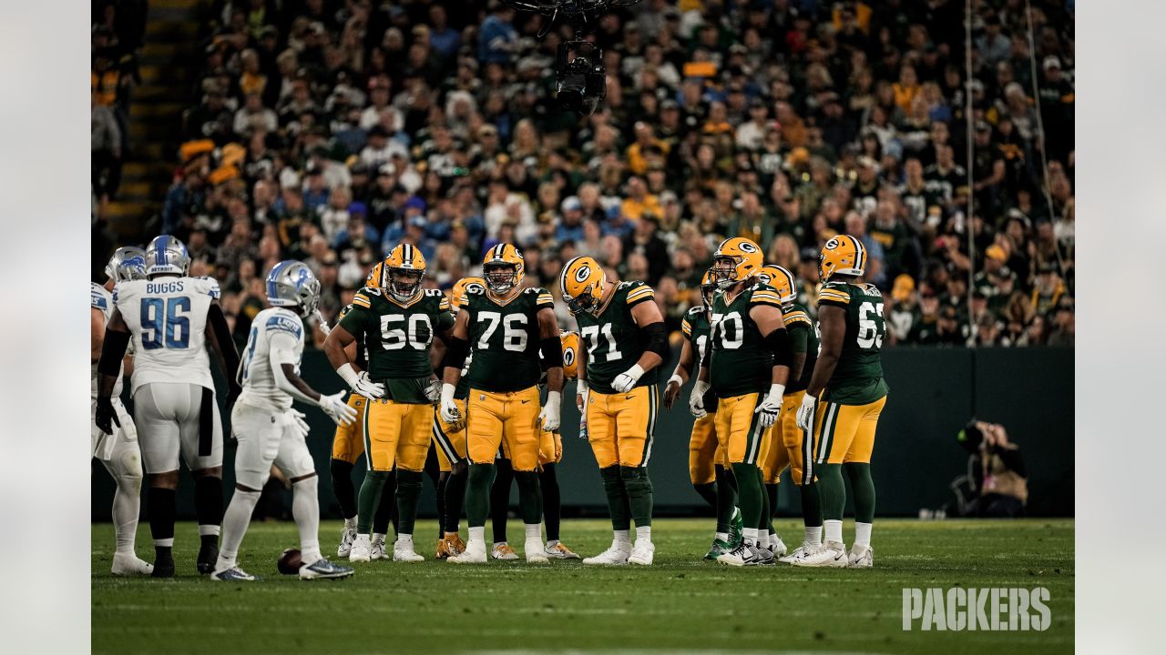 Packers-Lions provided opportunity for awesome jersey swaps