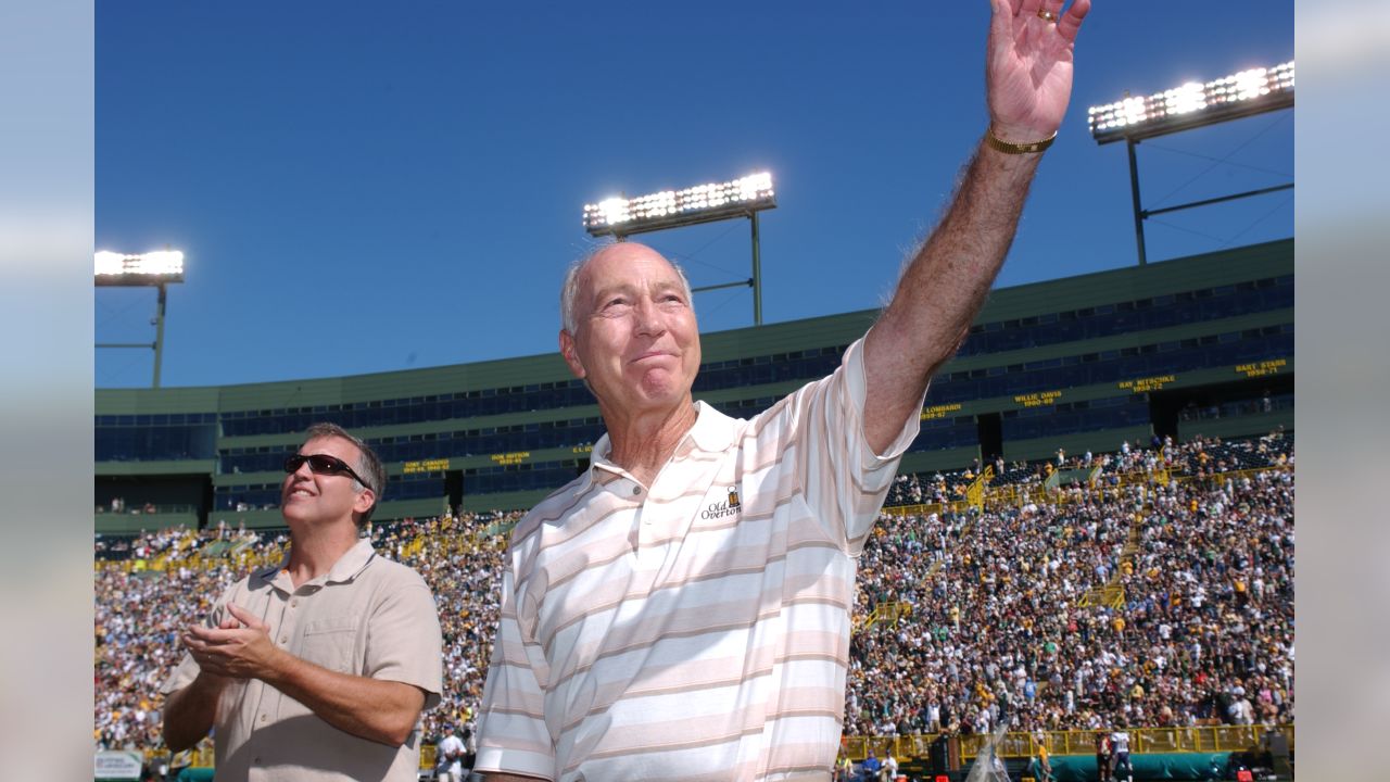 Legendary Green Bay Packers quarterback Bart Starr dies at 85 - CBS News