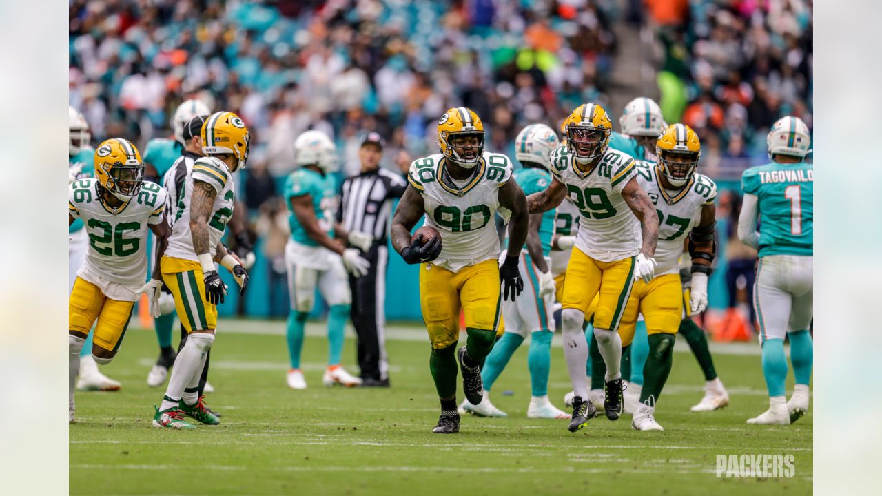 Playoff implications at stake when Packers visit Dolphins on Christmas Day