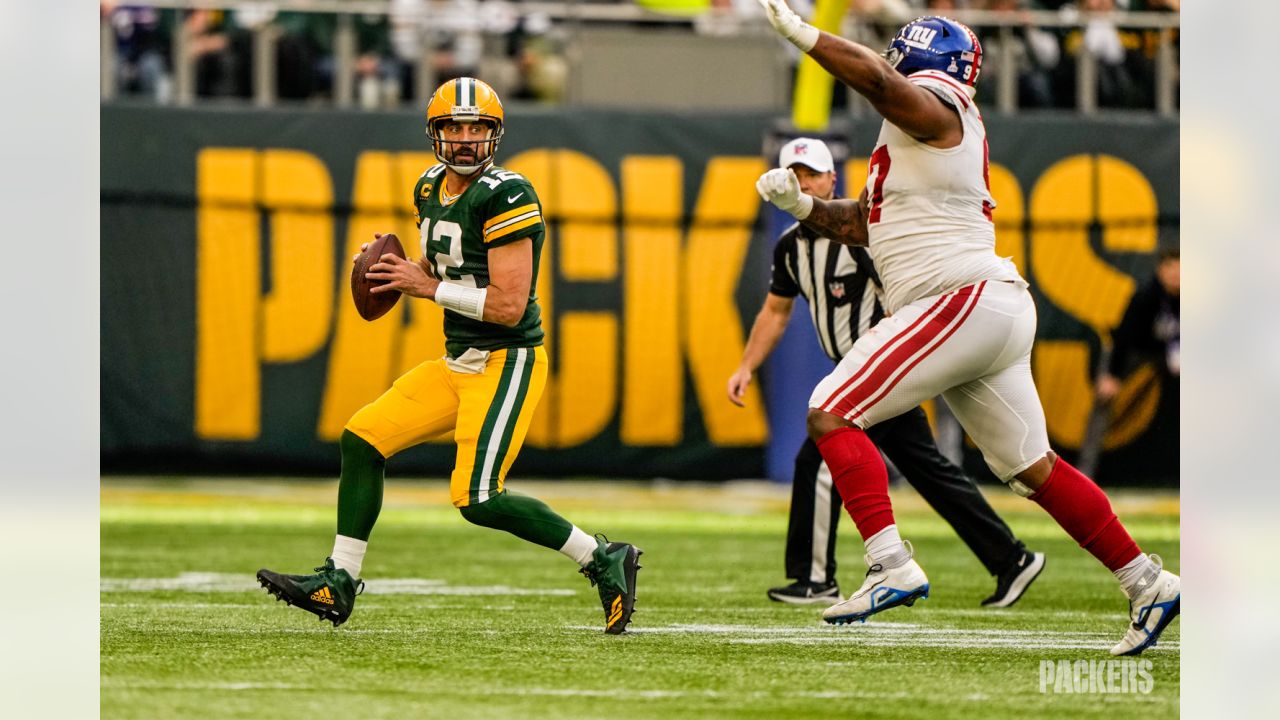 Green Bay limps home after shocking loss to Giants in London Wisconsin News  - Bally Sports