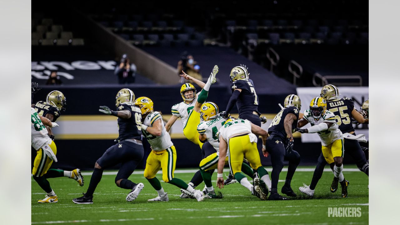 Aaron Rodgers outduels Drew Brees as Green Bay Packers slip past New  Orleans Saints on kicker miscue – New York Daily News