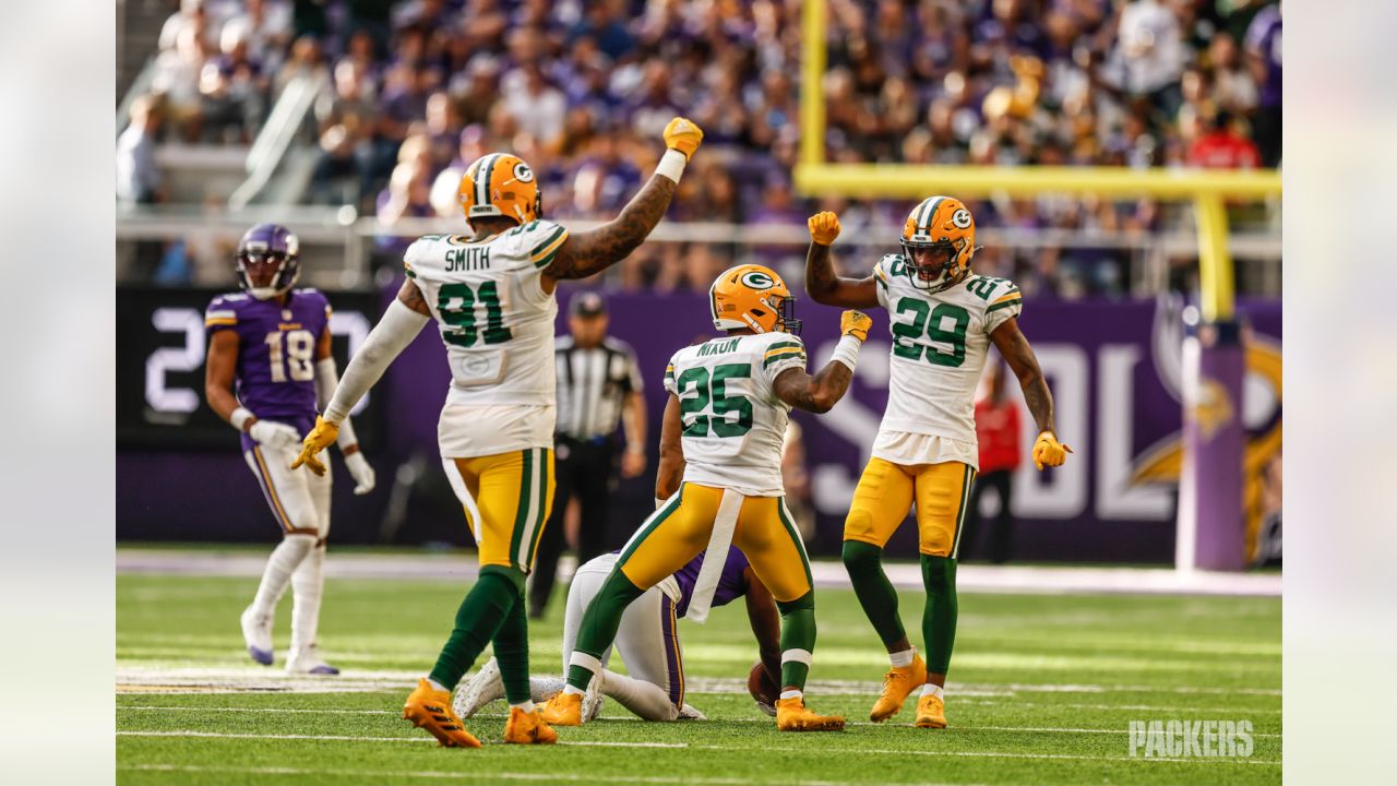 Vikings at Packers score, takeaways: How Green Bay nearly blew a 21-0 lead  but escaped with a win 