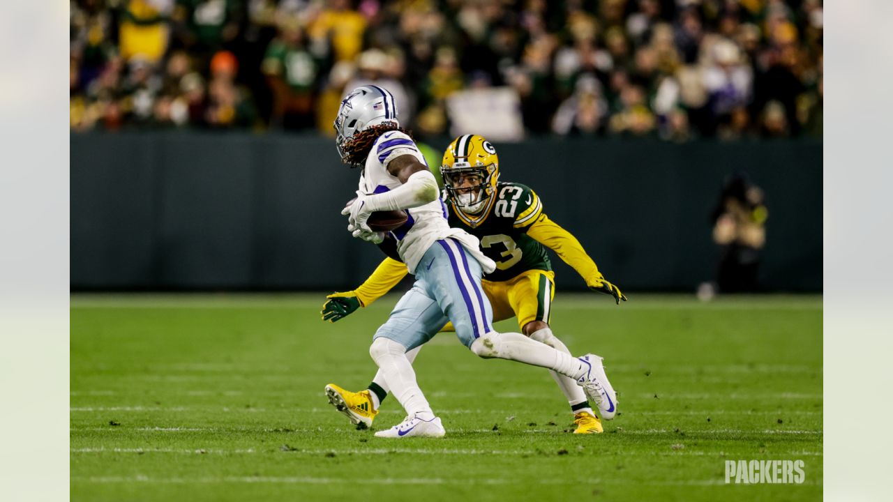 Christian Watson showing off his backflip to Packers fans in training