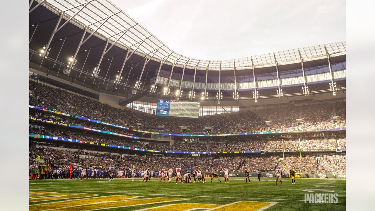 Tottenham stadium totally decked out in packers, to make it look like a  home field GPG!!! : r/GreenBayPackers