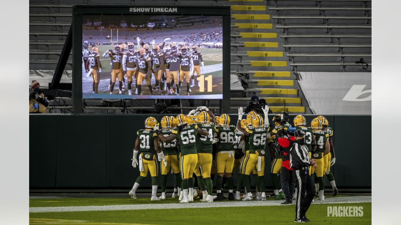 Aaron Rodgers defends Valdes-Scantling after Packers fans' death