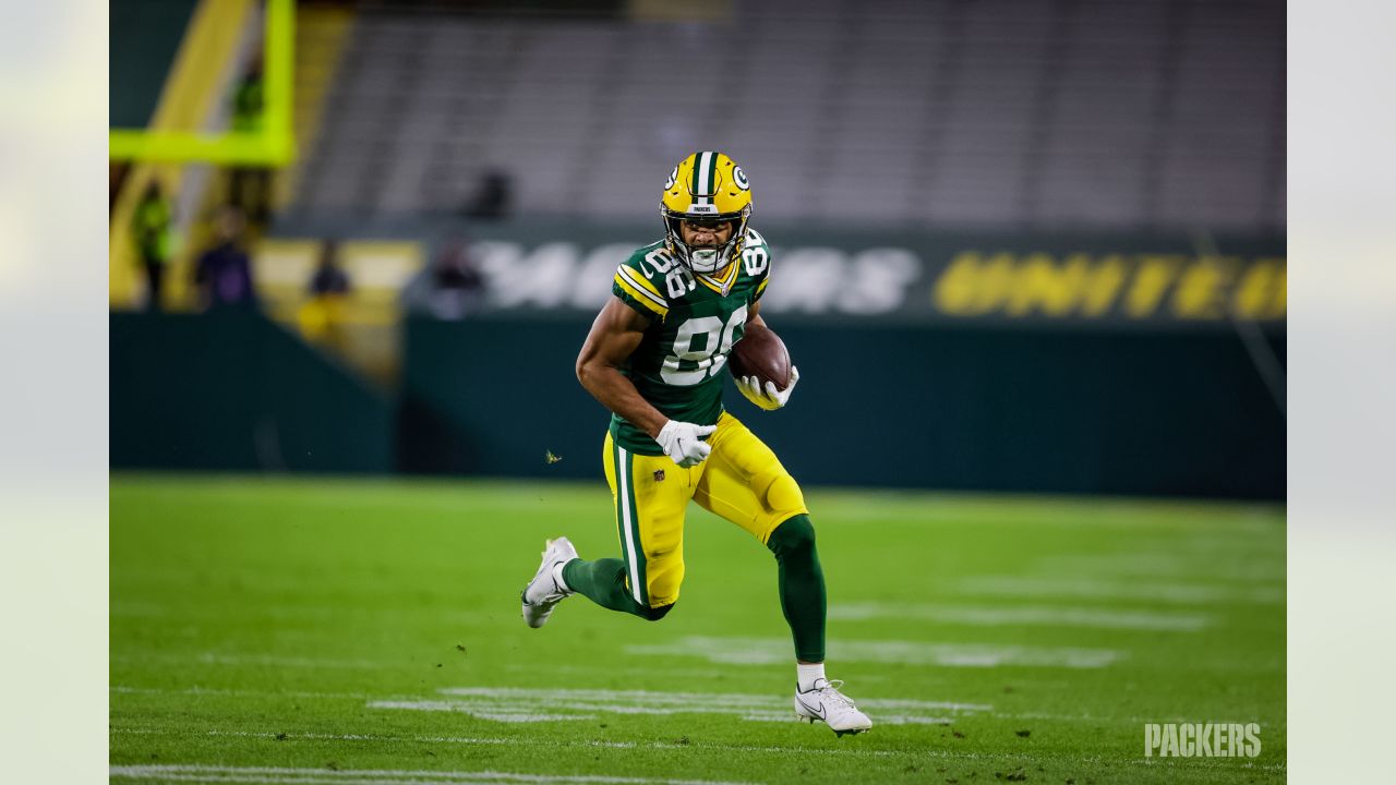 Robert Tonyan Green Bay Packers Unsigned Runs After A Catch