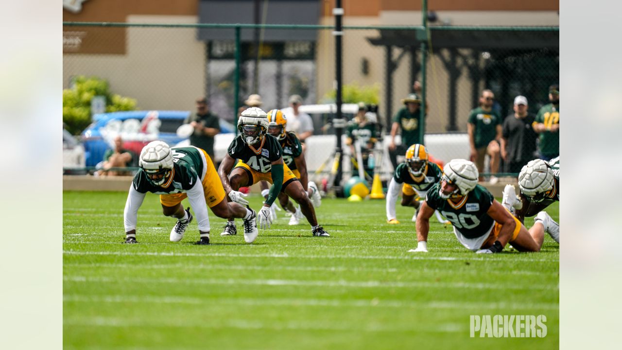 Green Bay Packers' Tucker Kraft catches a pass during an NFL football mini  camp practice session Wednesday, June 14, 2023, in Green Bay, Wis. (AP  Photo/Morry Gash Stock Photo - Alamy