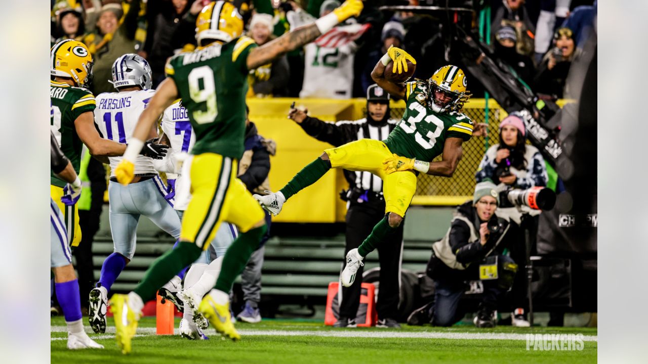 Packers rookie Christian Watson celebrates 58-yard TD with end zone backflip