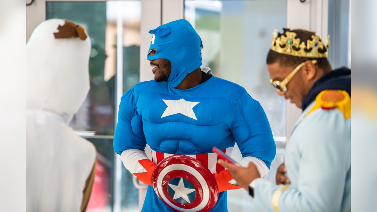 Carolina Panthers Stars Visit Children's Hospital in Halloween Costumes -  ABC News