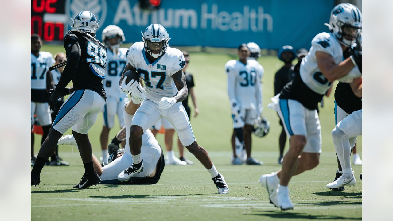 Carolina Panthers linebacker Brandon Smith (40) looks on during an NFL  football game against the Tampa Bay Buccaneers Sunday, Oct. 23, 2022, in  Charlotte, N.C. (AP Photo/Jacob Kupferman Stock Photo - Alamy