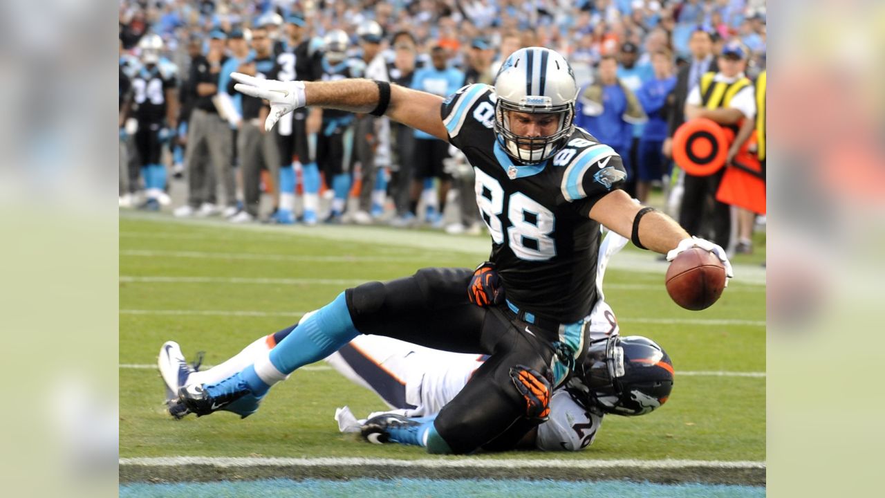 Former Panthers, Seahawks tight end Greg Olsen announces retirement - Field  Gulls