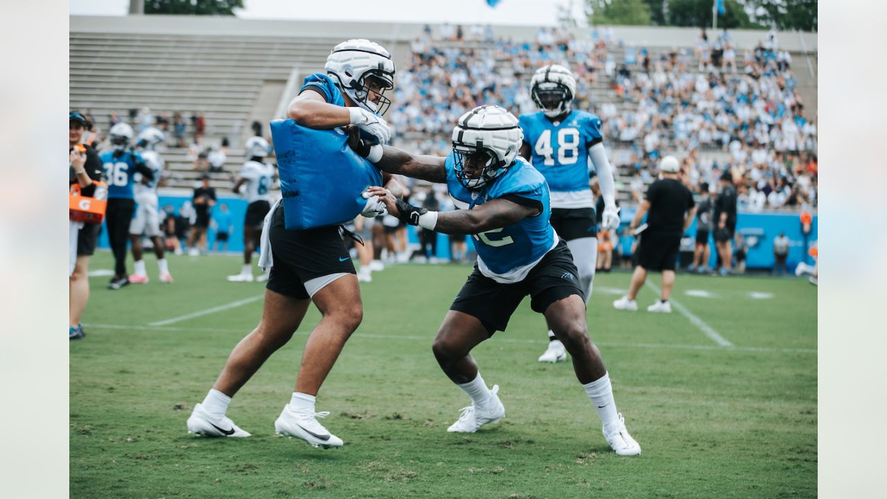 Panthers agree to terms with former Falcons linebacker Deion Jones after  camp workout