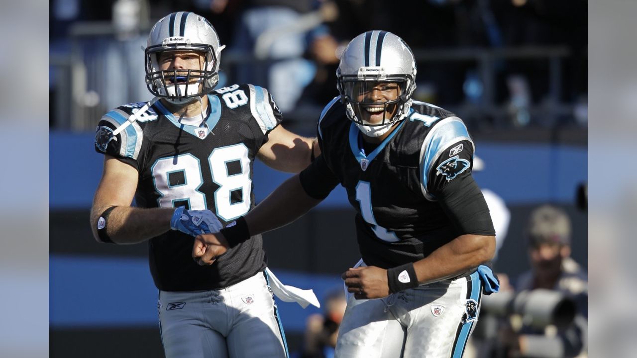 Greg Olsen's toughness for son T.J. sets Panthers' tone