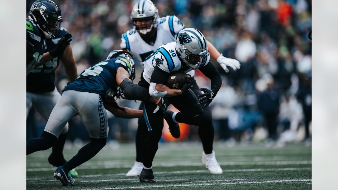 Carolina Panthers run all over Seahawks, win 30-24 for first road win in  2022