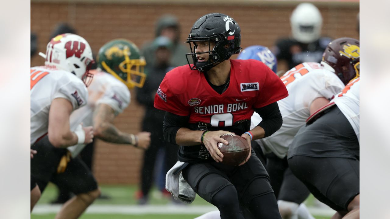 Senior Bowl QB Kenny Pickett's success invites the question: What if he'd  stayed committed to Temple?