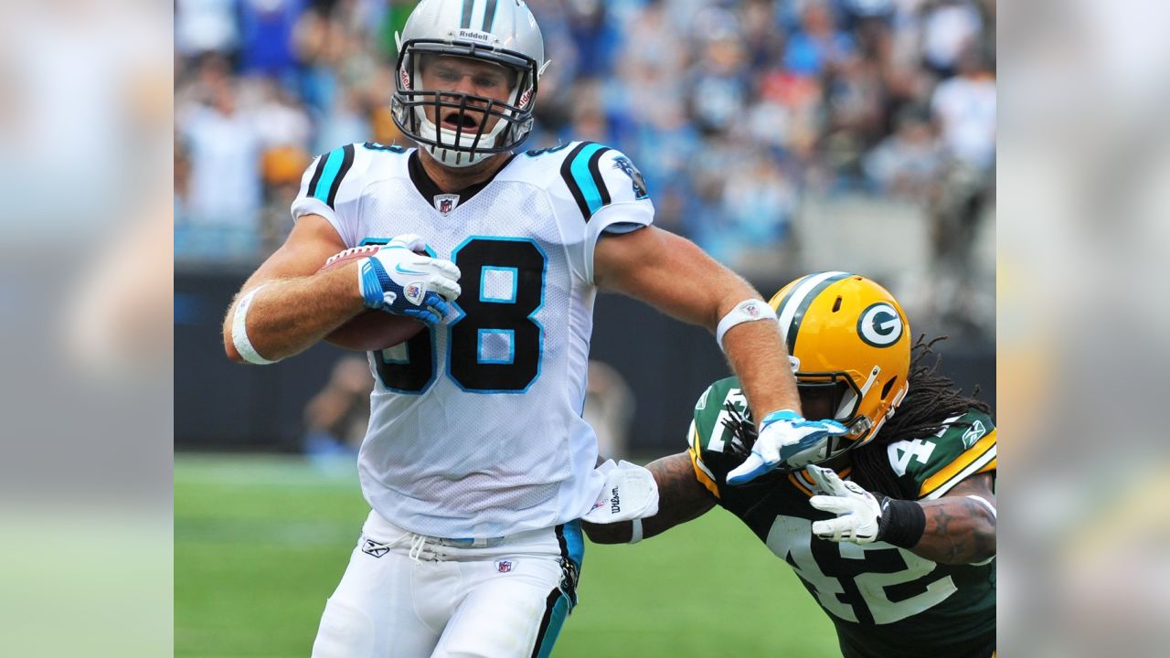 Former Panthers, Seahawks tight end Greg Olsen announces retirement - Field  Gulls