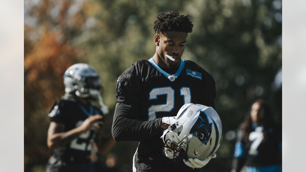 XFL star P.J. Walker reportedly agrees to deal with Carolina Panthers