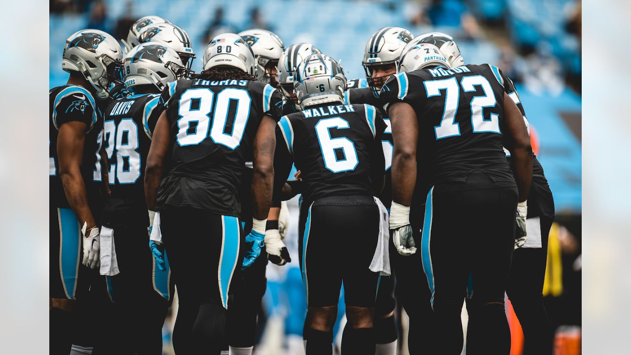 Panthers to wear all-black uniforms on Thursday Night Football