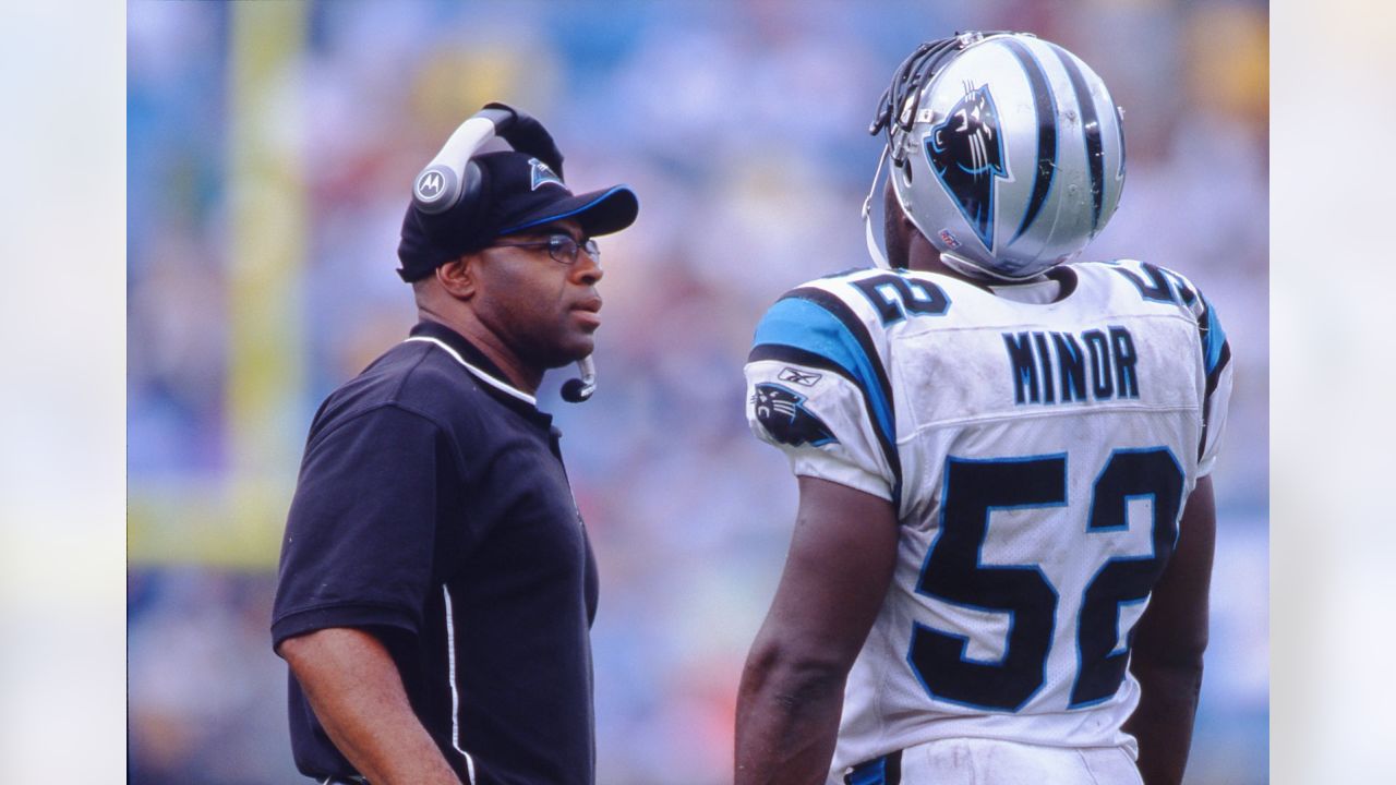 Sculpting Panthers' Sam Mills Pro Football Hall of Fame bust