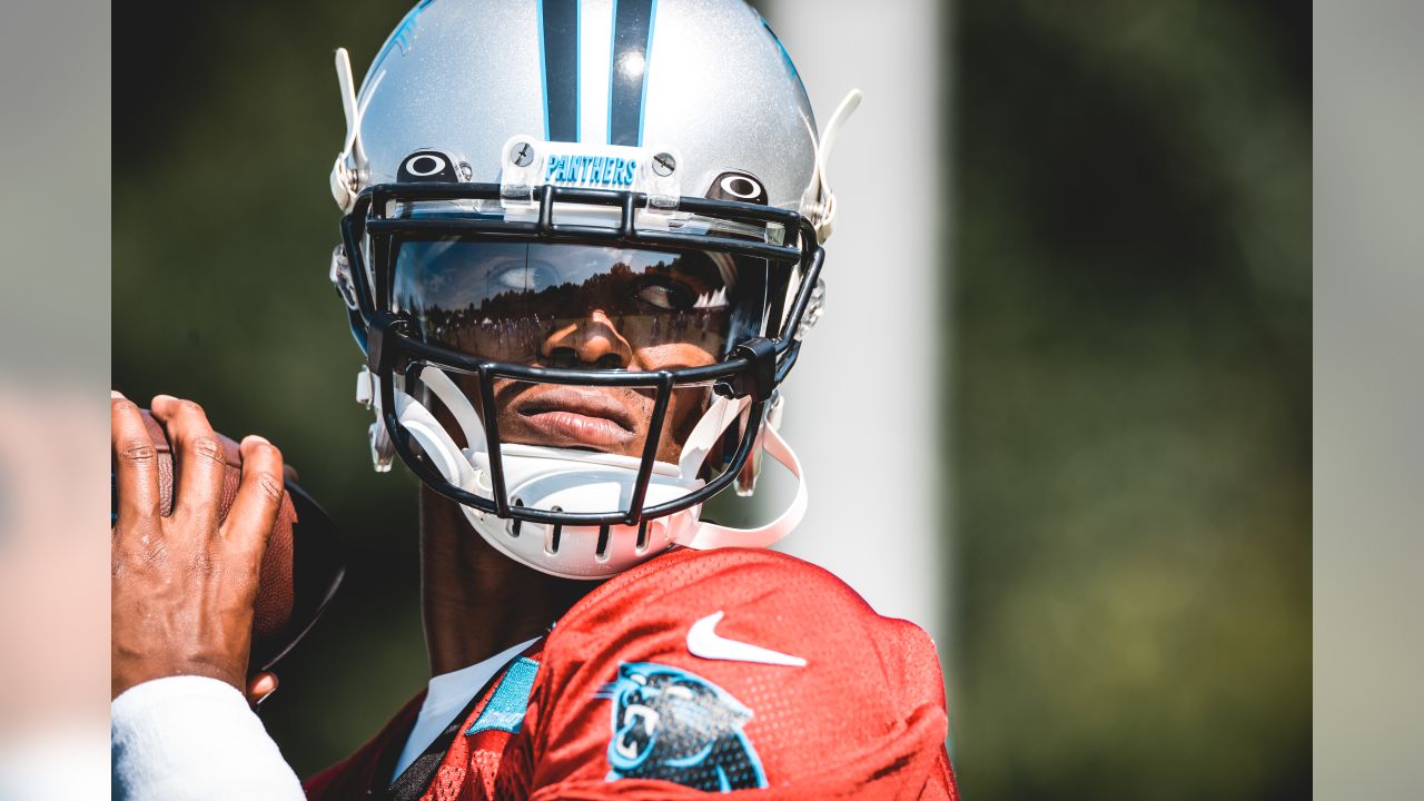 Cam Newton Outside Top 20 in NFL Jersey Sales; Luke Kuechly Now at #18