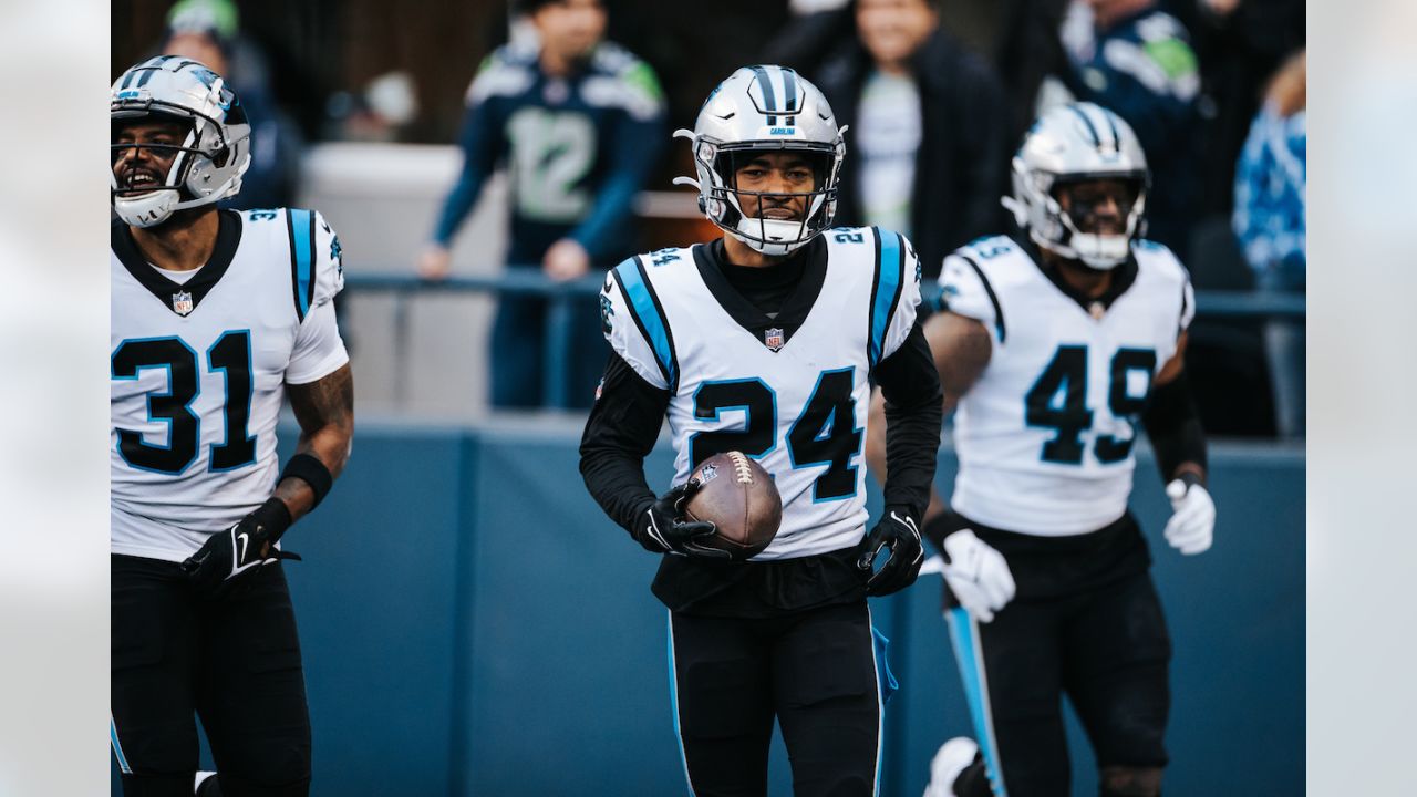 Stats and Superlatives: Panthers control the ball in win at Seattle