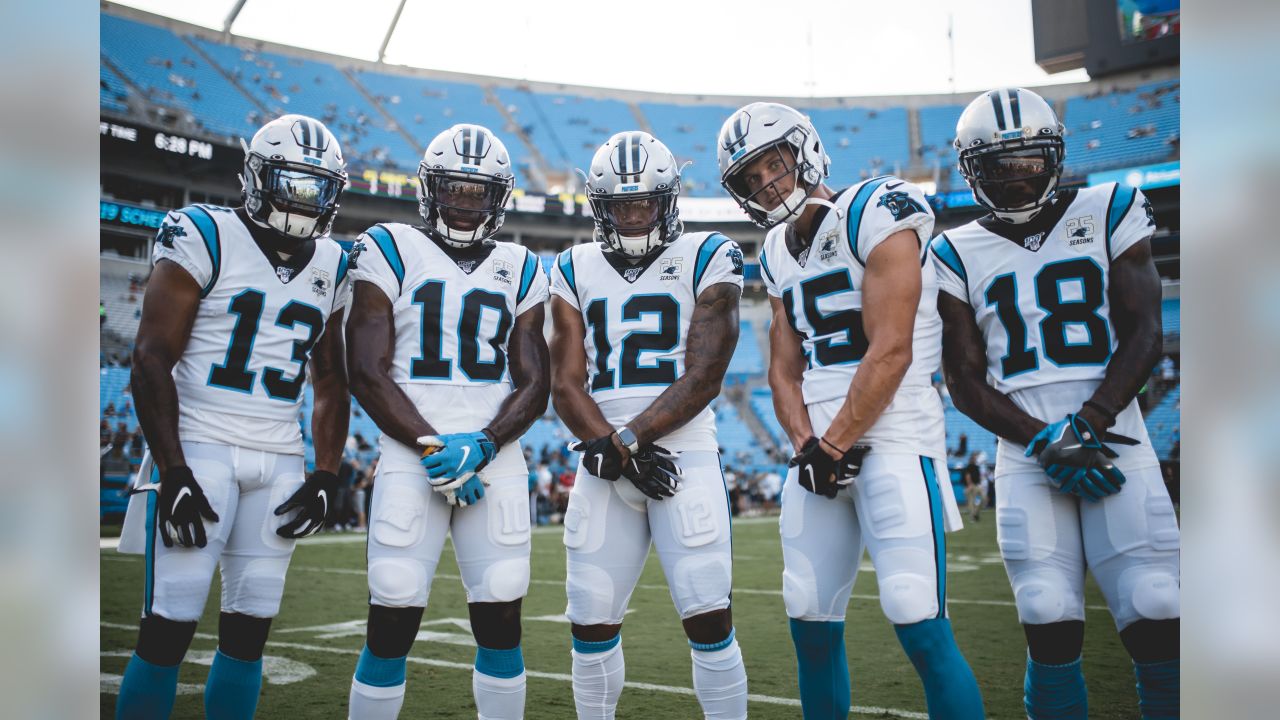 Carolina Panthers quarterback Cam Newton (1) warms up before an NFL  football game against the New Orleans Saints in New Orleans, Sunday, Jan.  2, 2022. (AP Photo/Butch Dill Stock Photo - Alamy